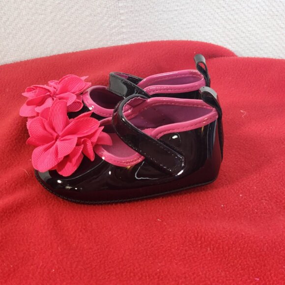 Tendertoes Black Patent Leather Fascia Flower Detail Infant Velcro Dress Shoe 2 - Picture 4 of 16